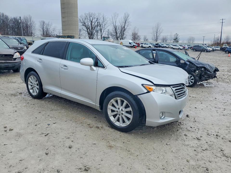 2012 Toyota Venza le