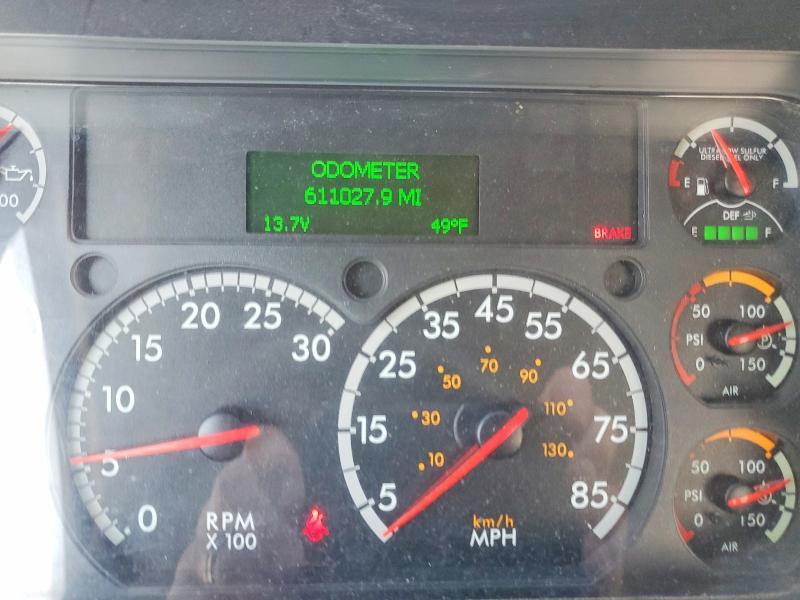 2016 Freightliner Cascadia 125 Semi Truck