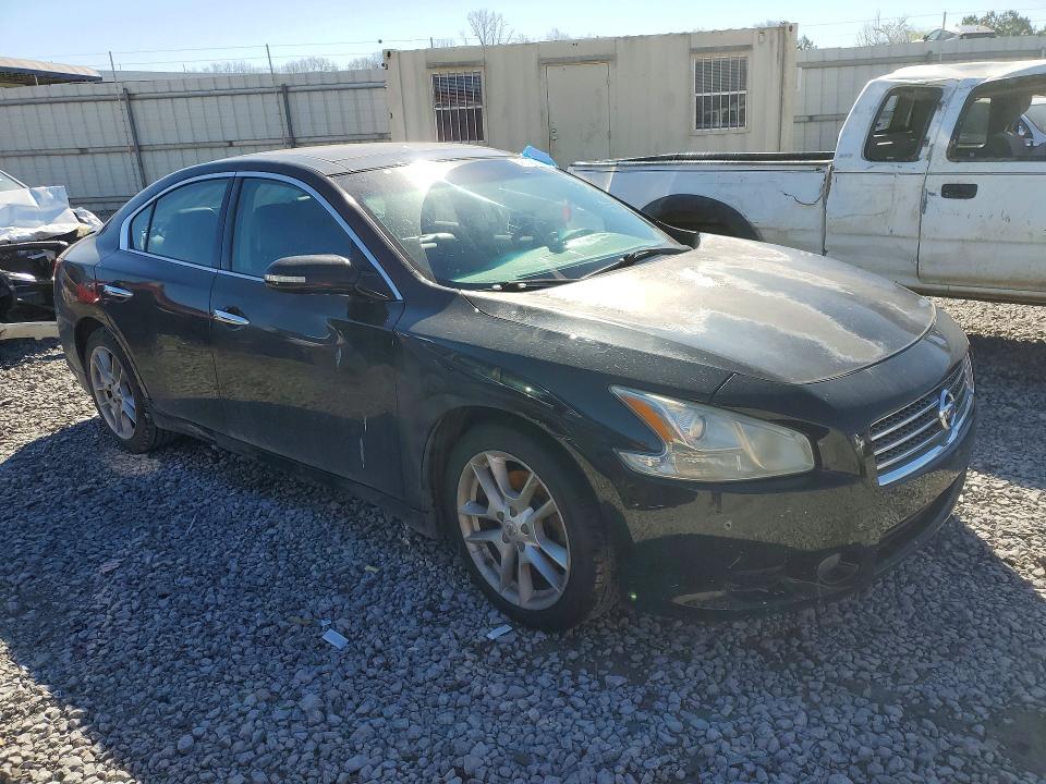 2011 Niss Maxima