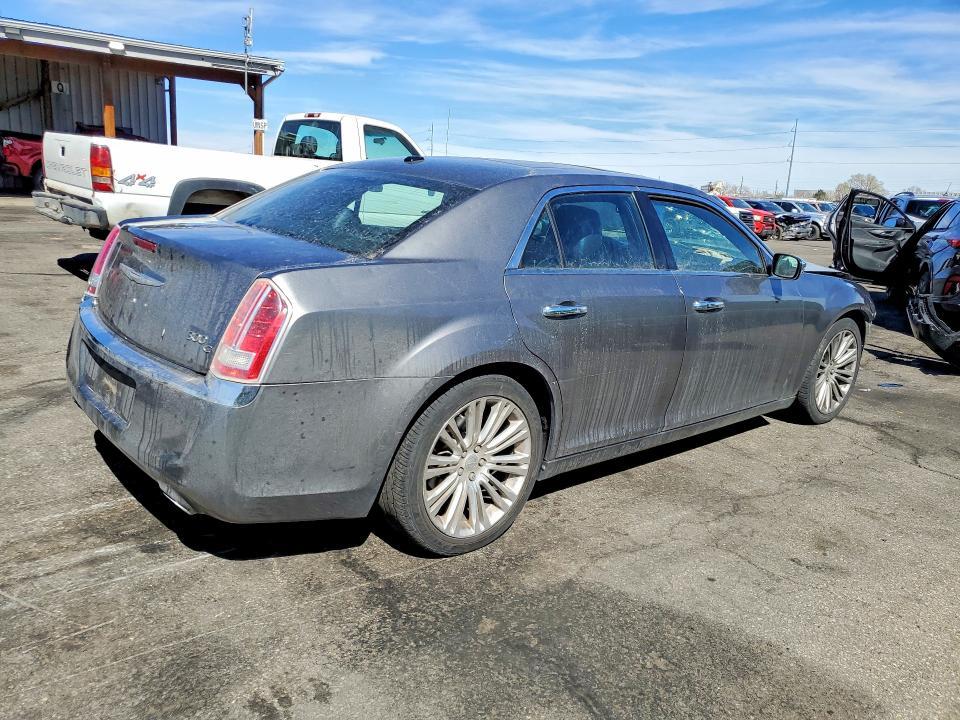 2011 Chrysler 300c