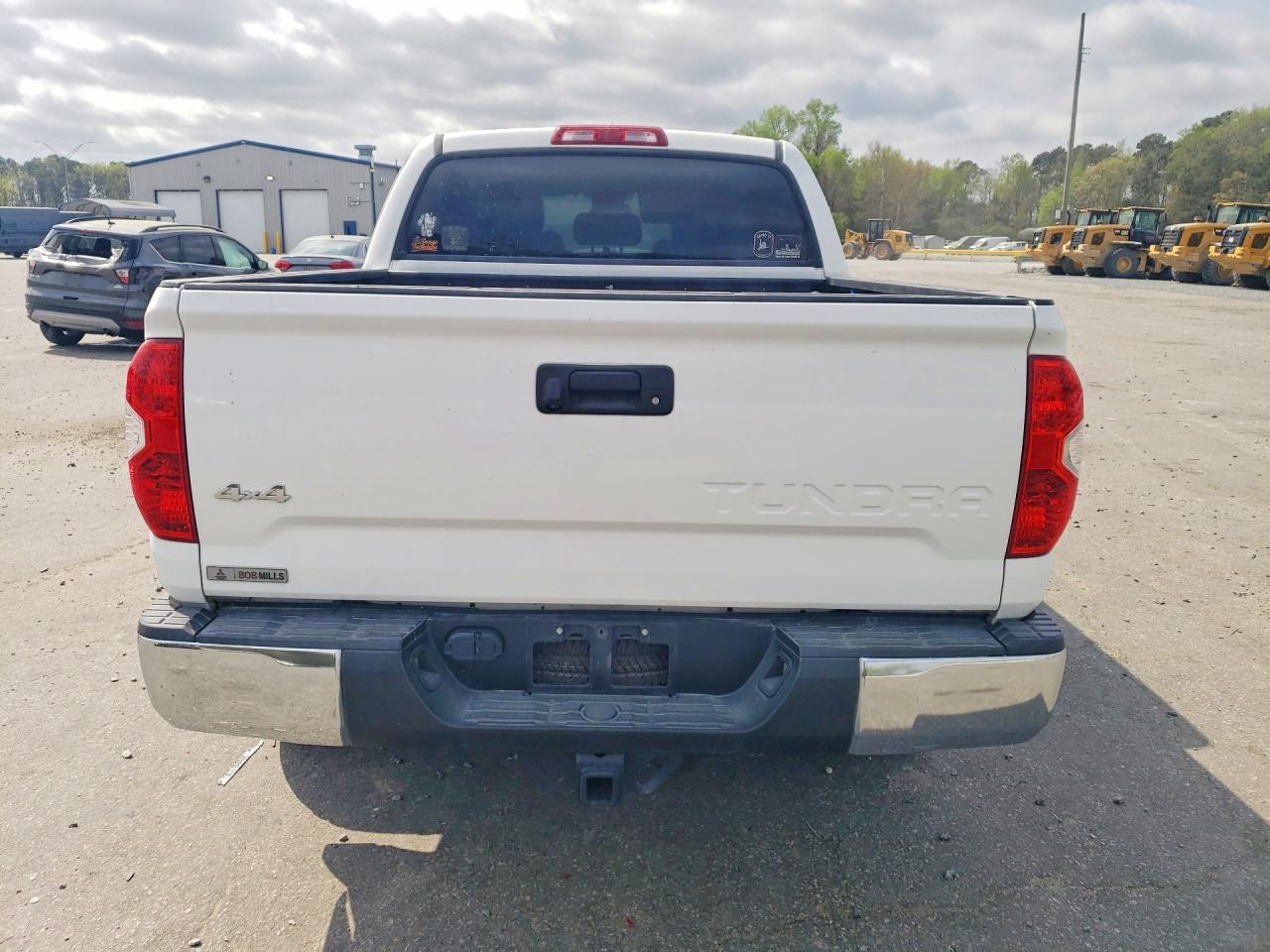 2014 Toyota Tundra SR5