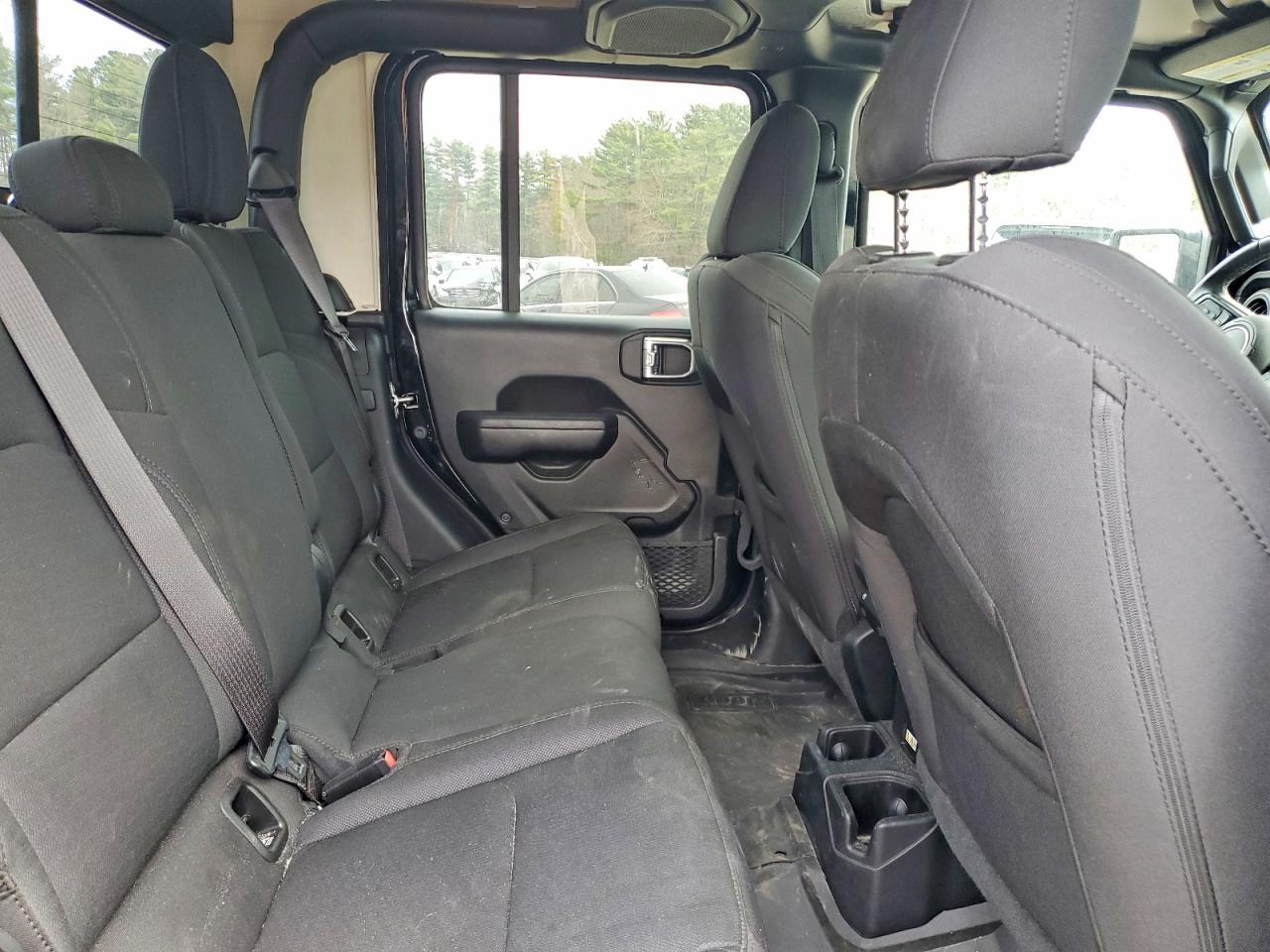 2021 Jeep Gladiator Sport