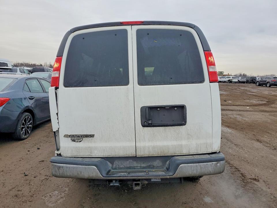 2020 Chevrolet Express G3500 LT