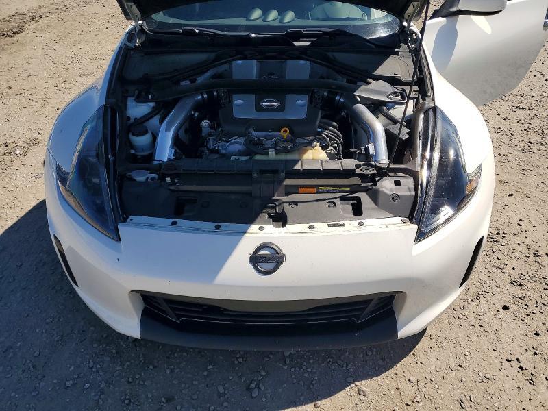 2016 Nissan 370z Base