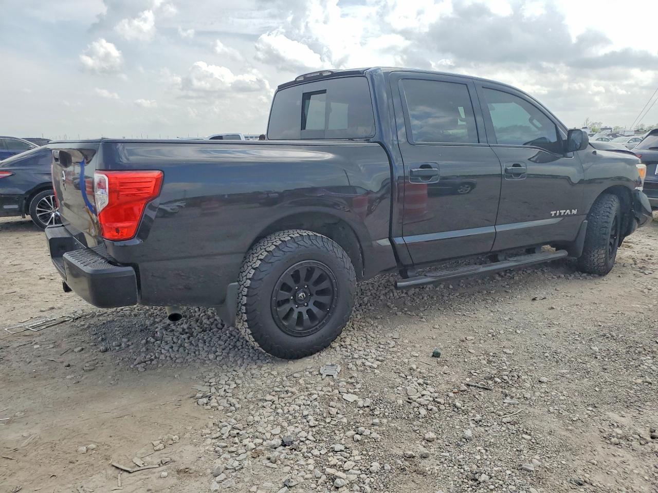2017 Nissan Titan S