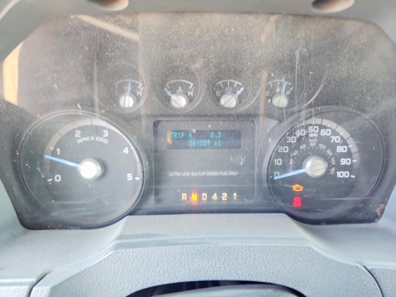 2013 Ford F750 Super Duty Flatbed Truck