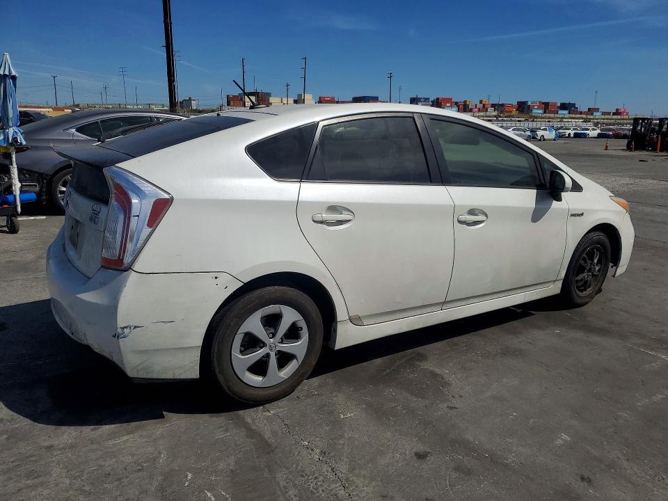 2014 Toyota Prius Three