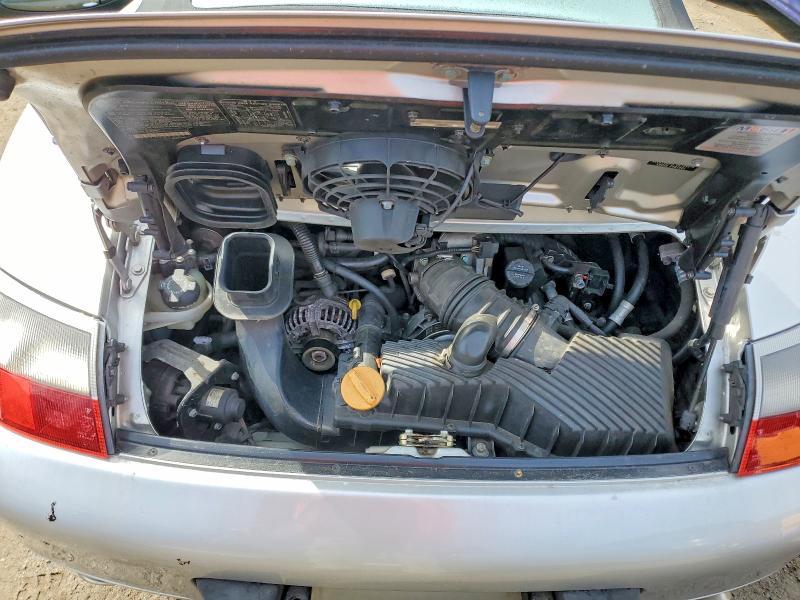 2000 Porsche 911 Carrera 2