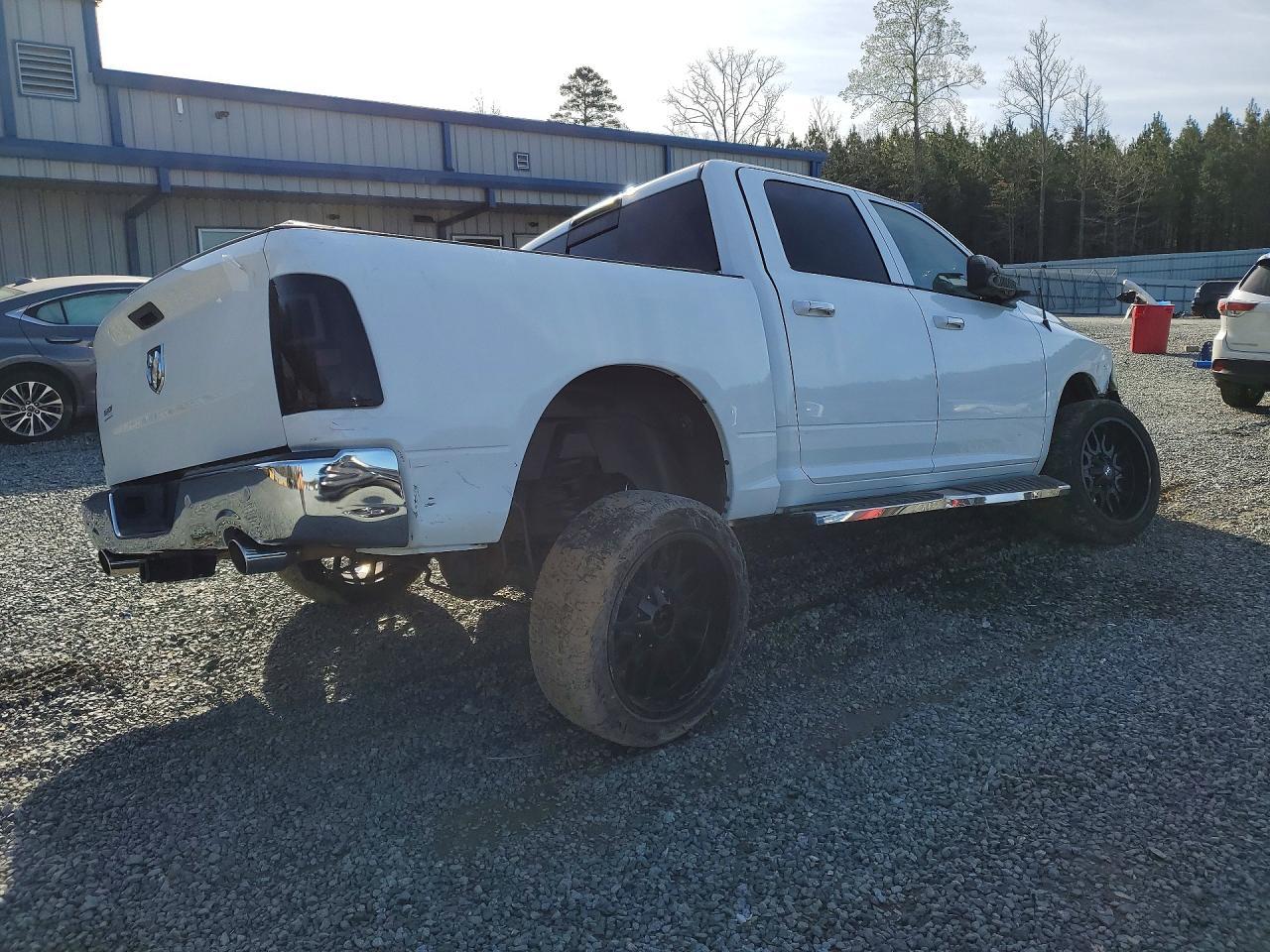 2016 Dodge RAM 1500 SLT