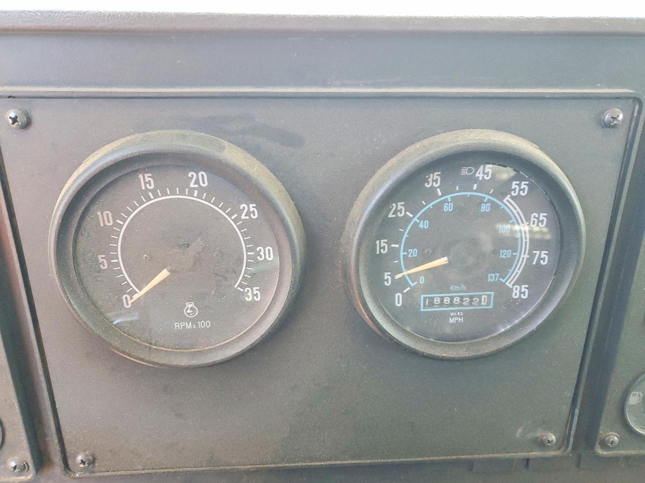 1992 International 9300 Semi Truck