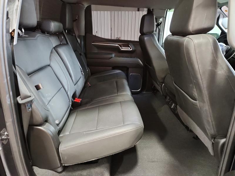 2025 GMC Sierra K1500 SLT