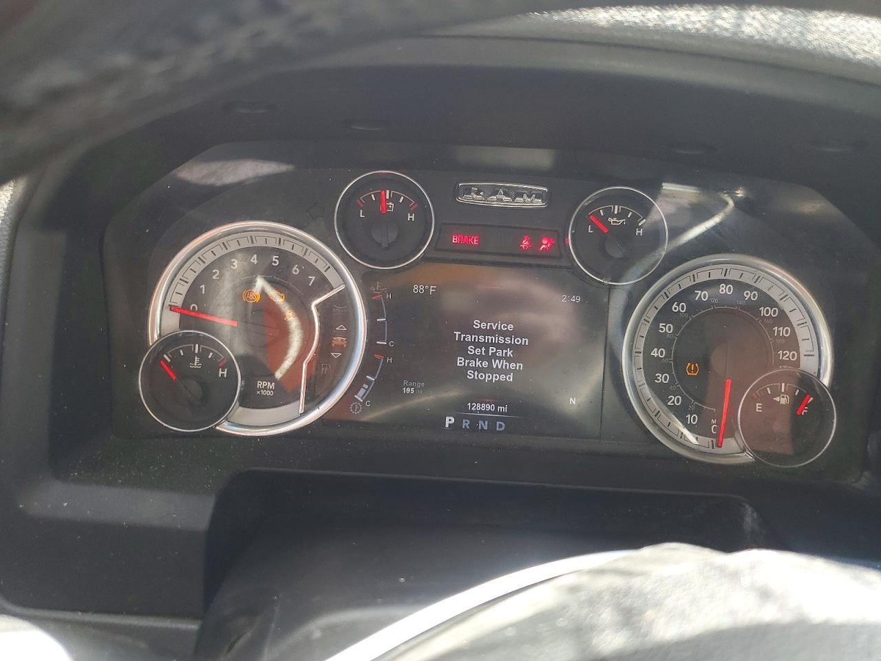 2015 Dodge RAM 1500 SLT