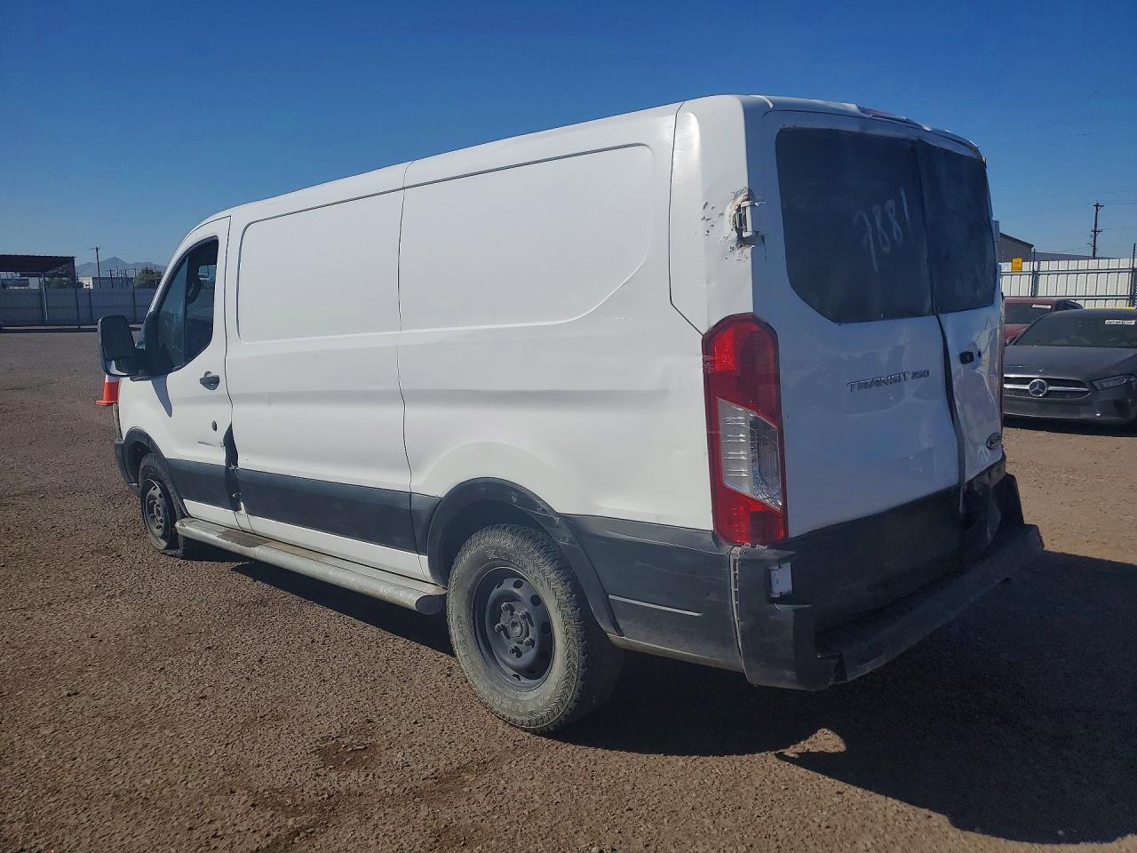 2021 Ford Transit T-250