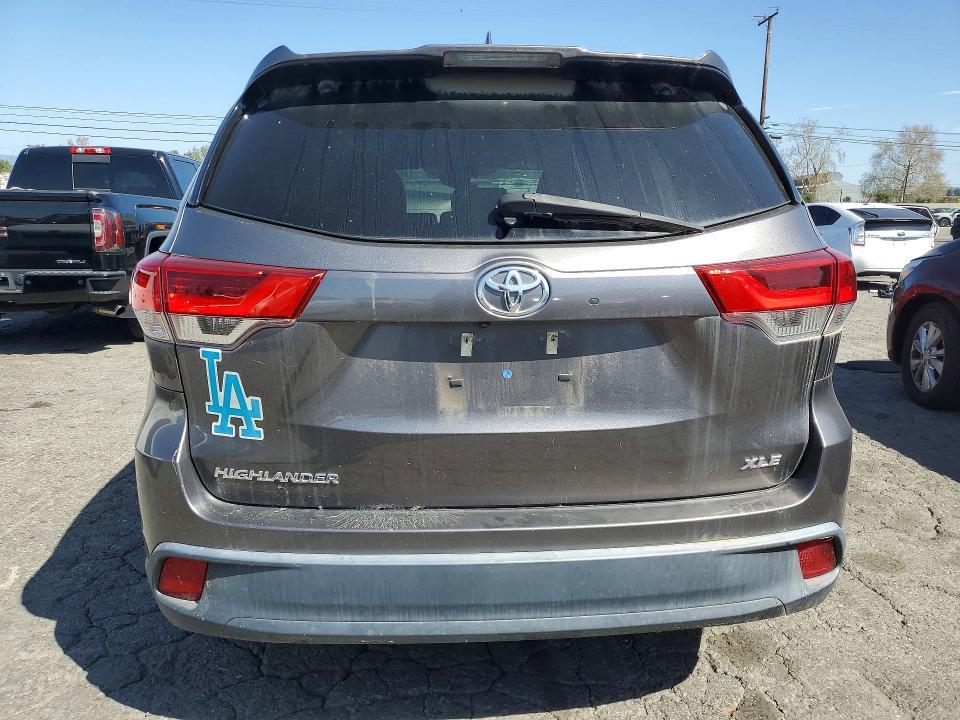 2018 Toyota Highlander xle