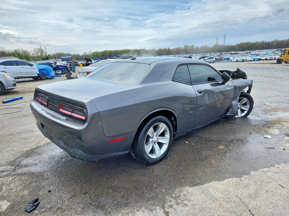 2017 Dodge Challenger sxt