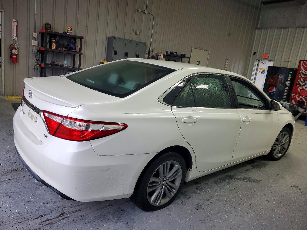 2015 Toyota Camry se