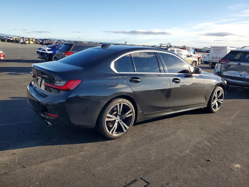 2021 BMW 330xi