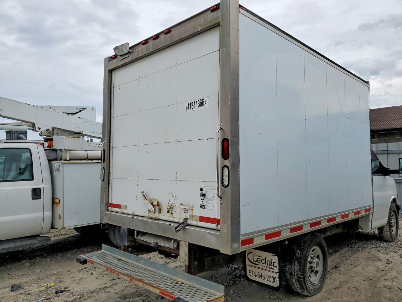 2013 GMC Savana BOX Truck