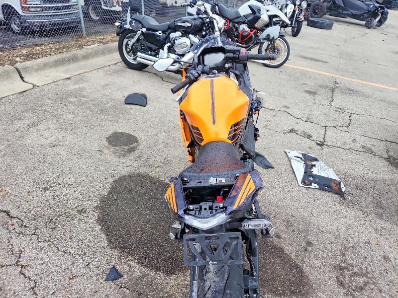 2025 Kawasaki EX650 P