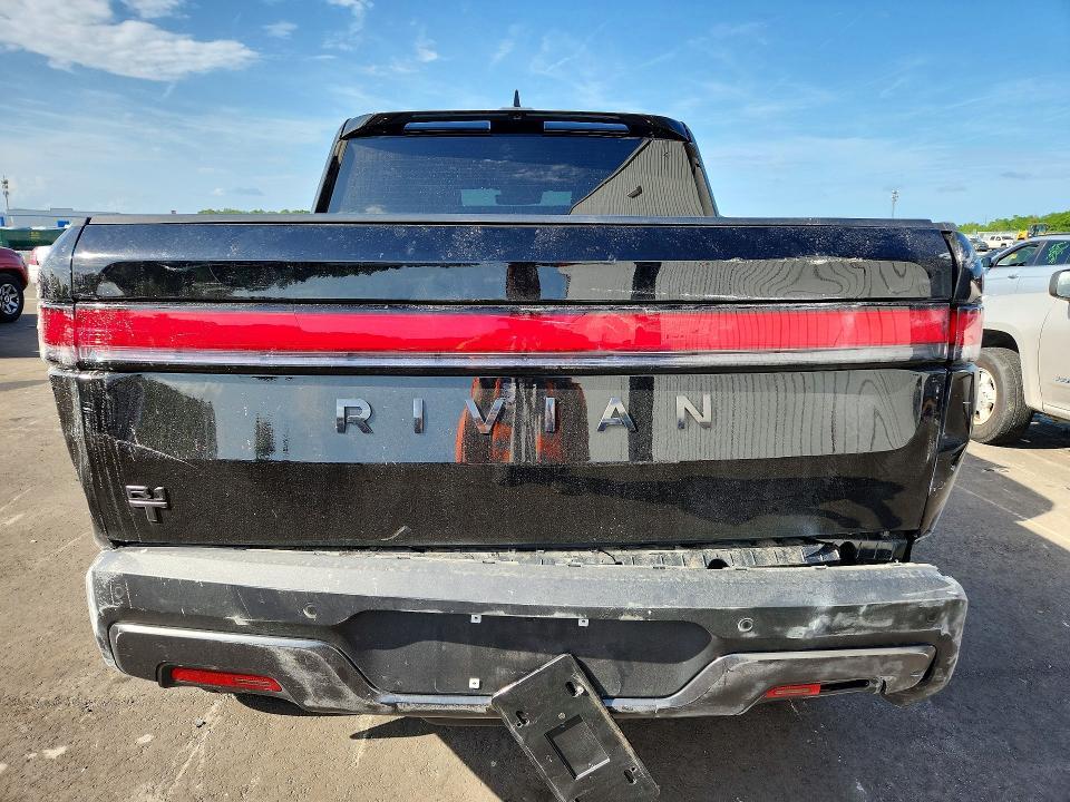 2025 Rivian R1T Adventure