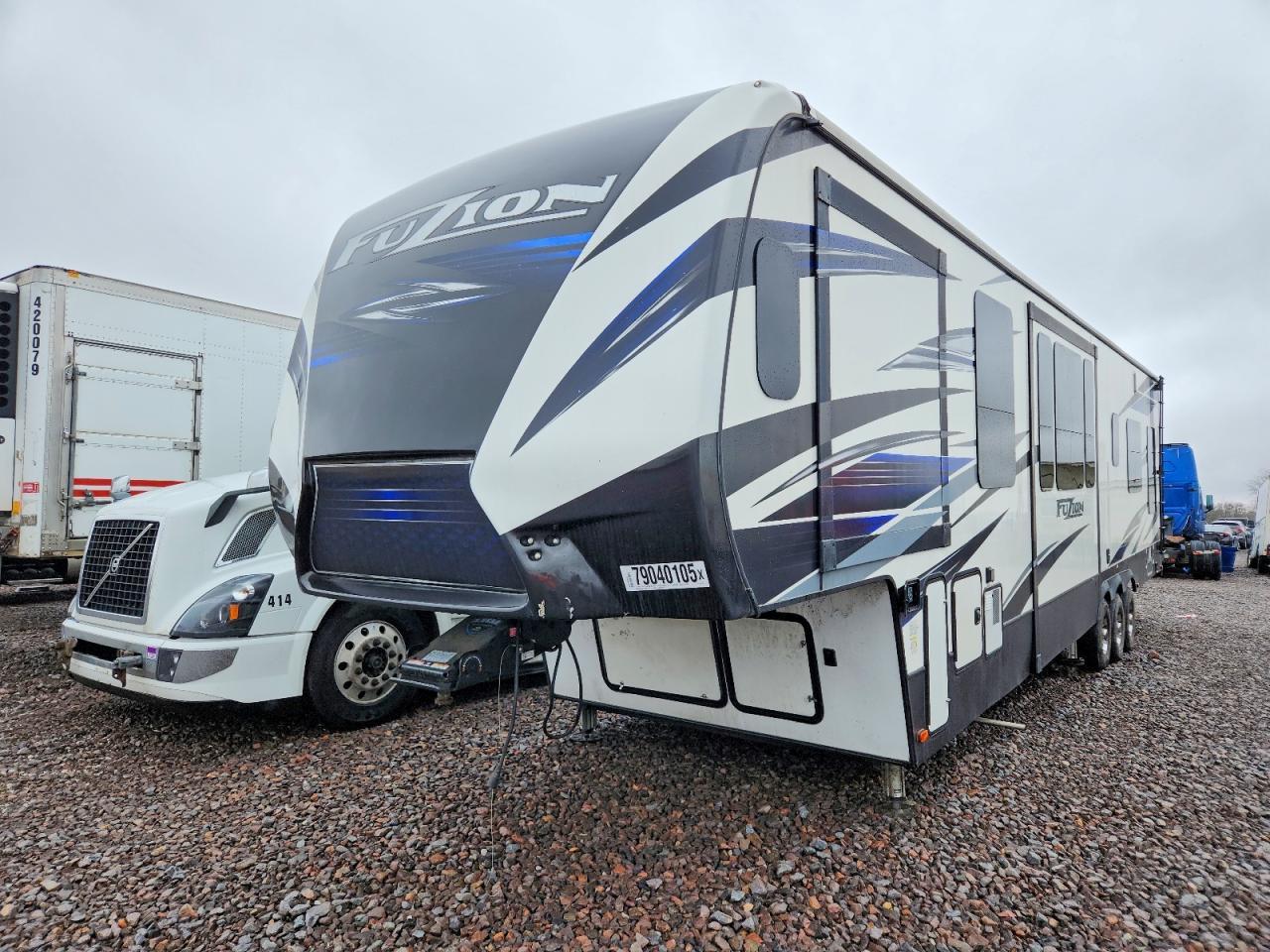 2019 Keystone Fuzion Camper