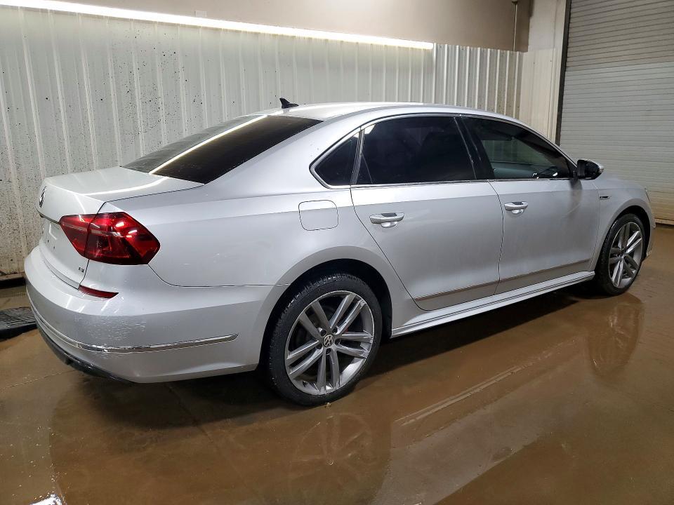 2017 Volkswagen Passat R-line