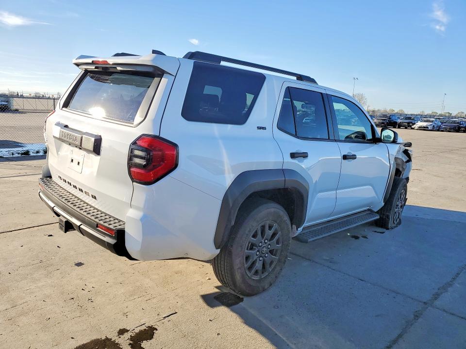 2025 Toyota 4runner SR5
