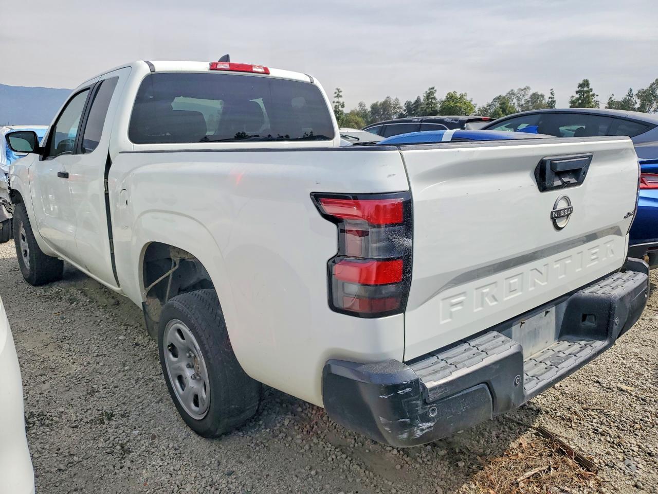 2023 Nissan Frontier S