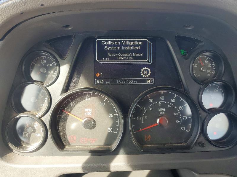 2015 Peterbilt 579 Semi Truck