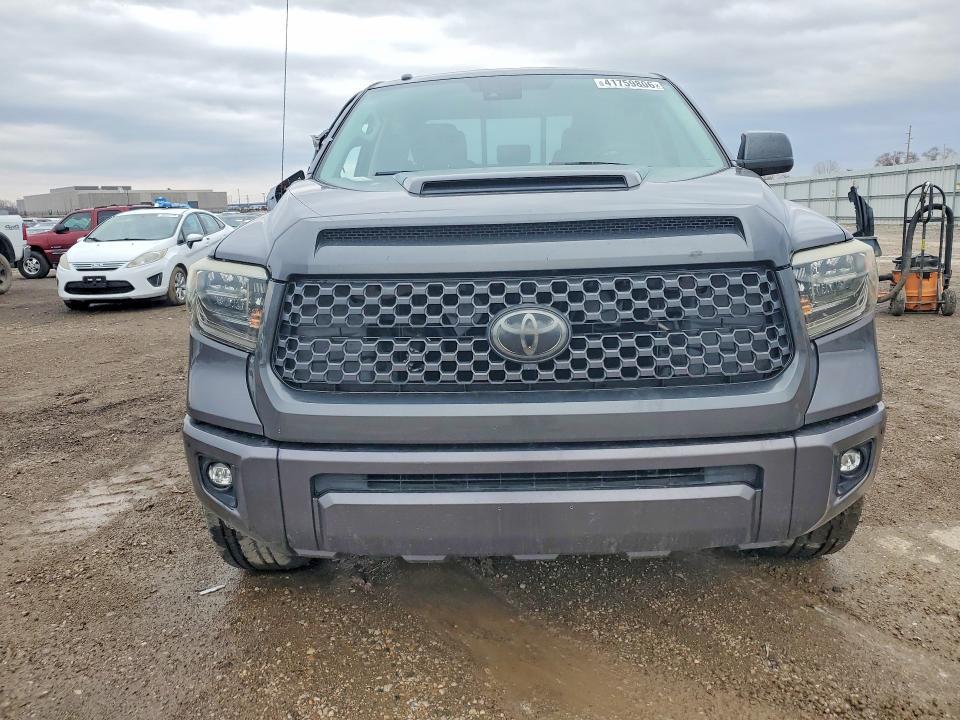2018 Toyota Tundra SR5