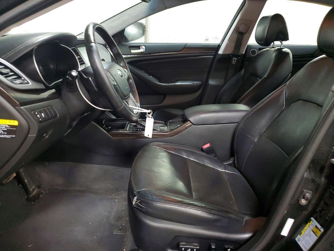 2014 KIA Cadenza Premium