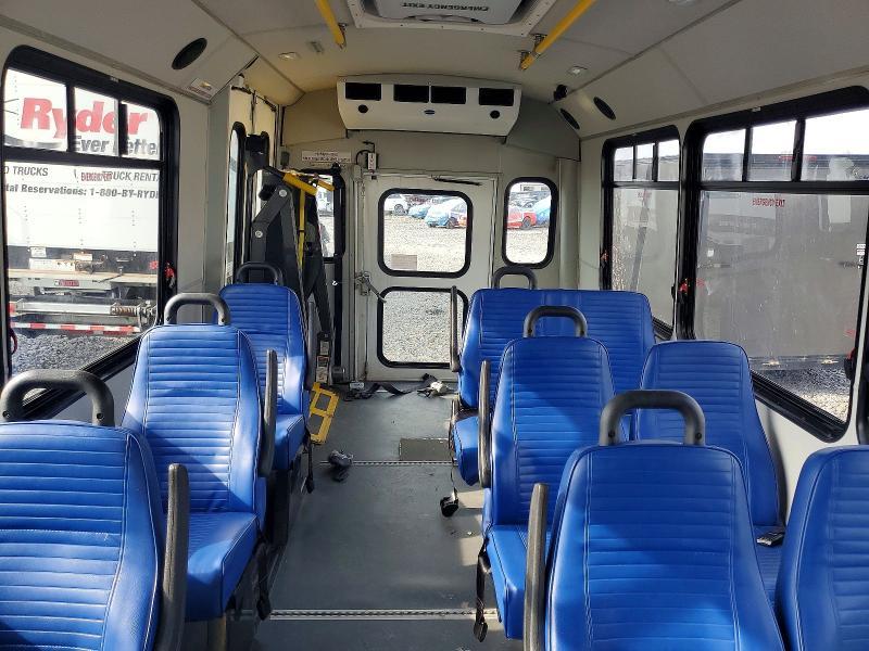 2019 Chev Express G4500