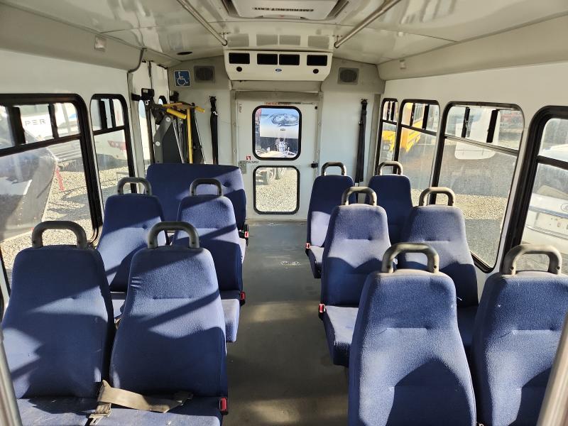 2016 Ford Econoline E350 Super Duty Cutaway Van