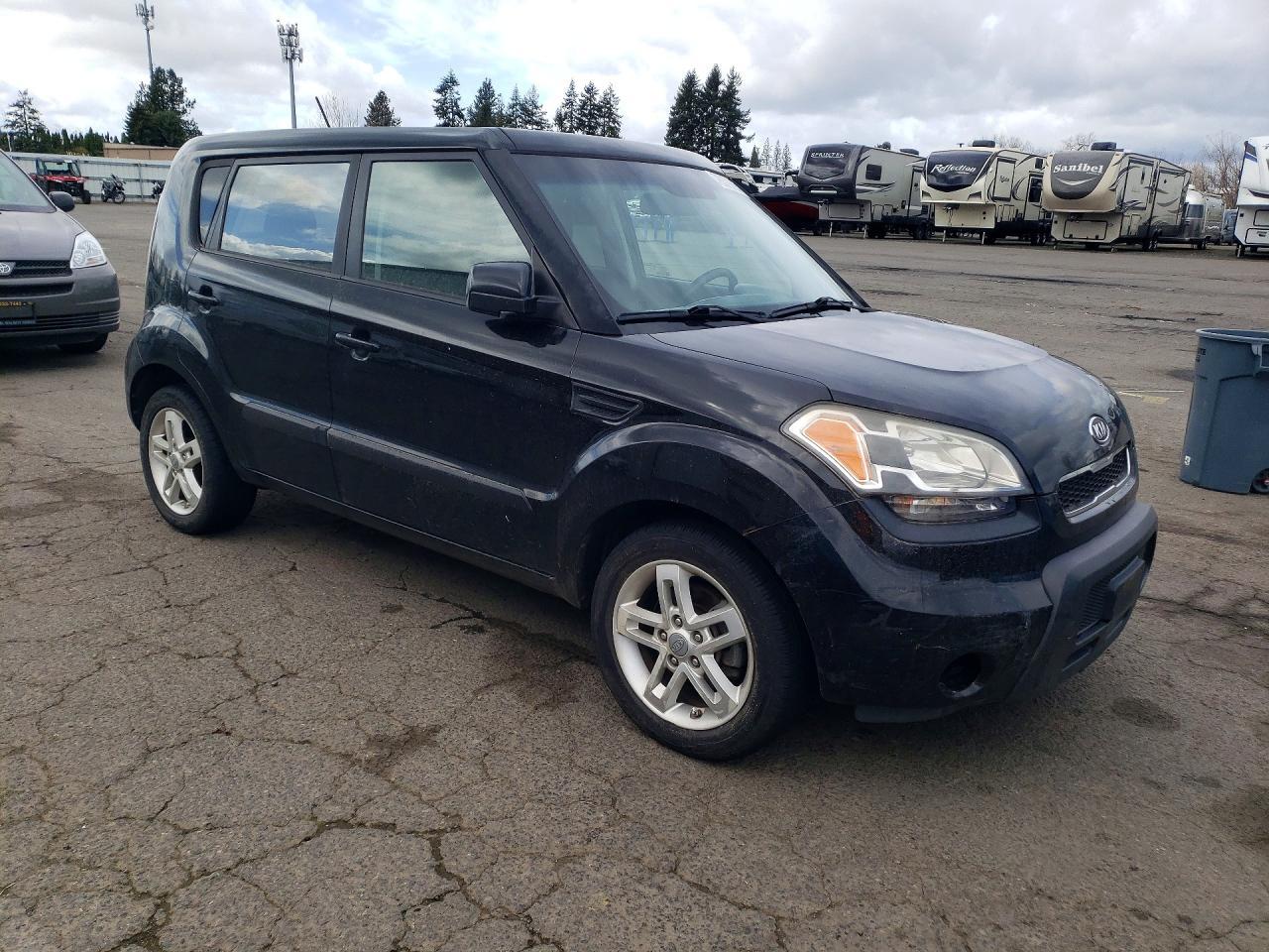 2011 KIA Soul +