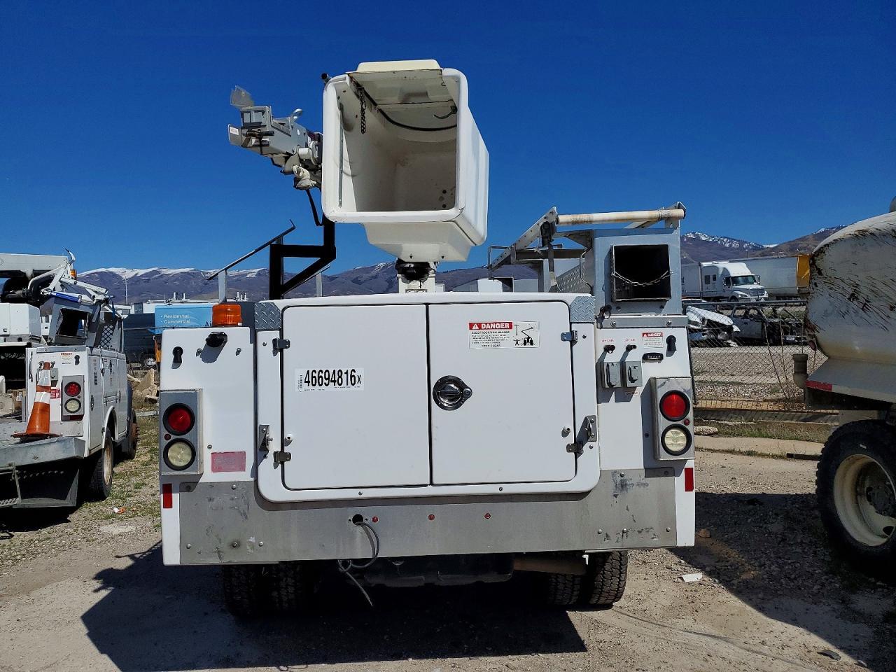 2014 Dodge RAM 4500 Bucket Truck
