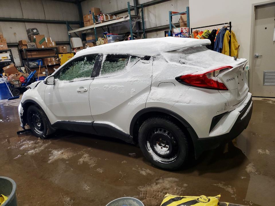 2022 Toyota C-hr xle