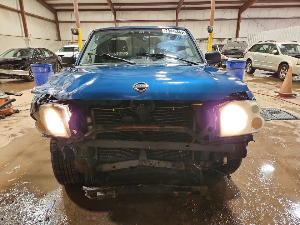 2004 Nissan Frontier Standard