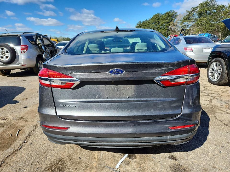 2020 Ford Fusion s
