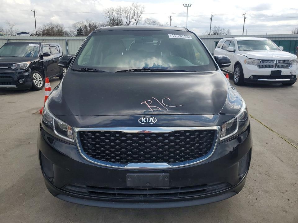 2016 KIA Sedona lx