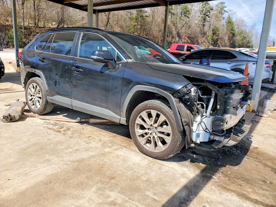 2020 Toyota Rav4 xle Premium
