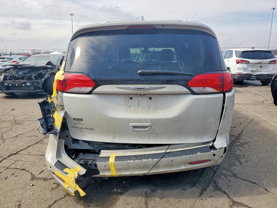 2019 Chrysler Pacifica Touring