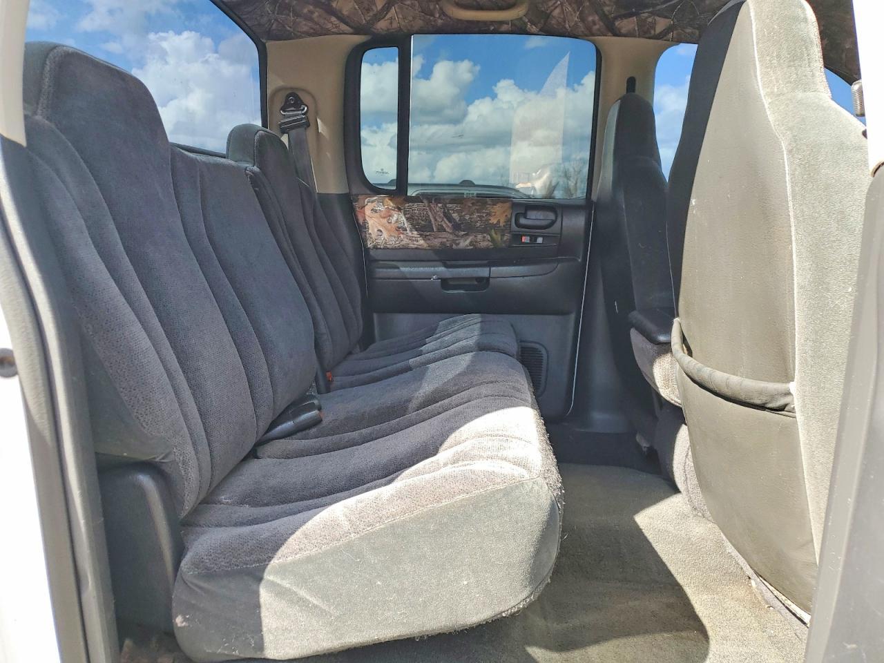 2001 Dodge Dakota Quattro
