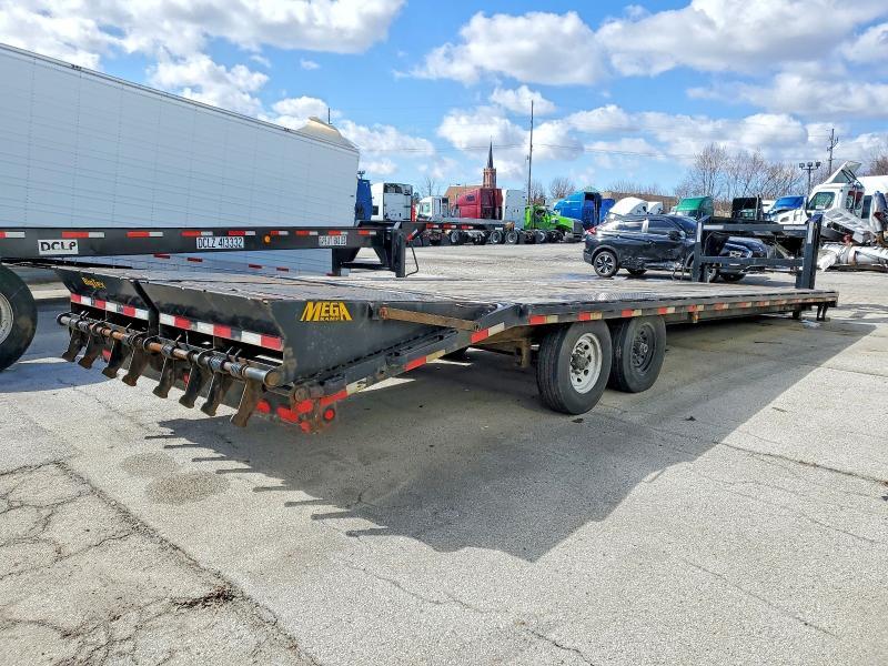 2023 Big Tex 14GN-25BK+5MR Equipment Trailer