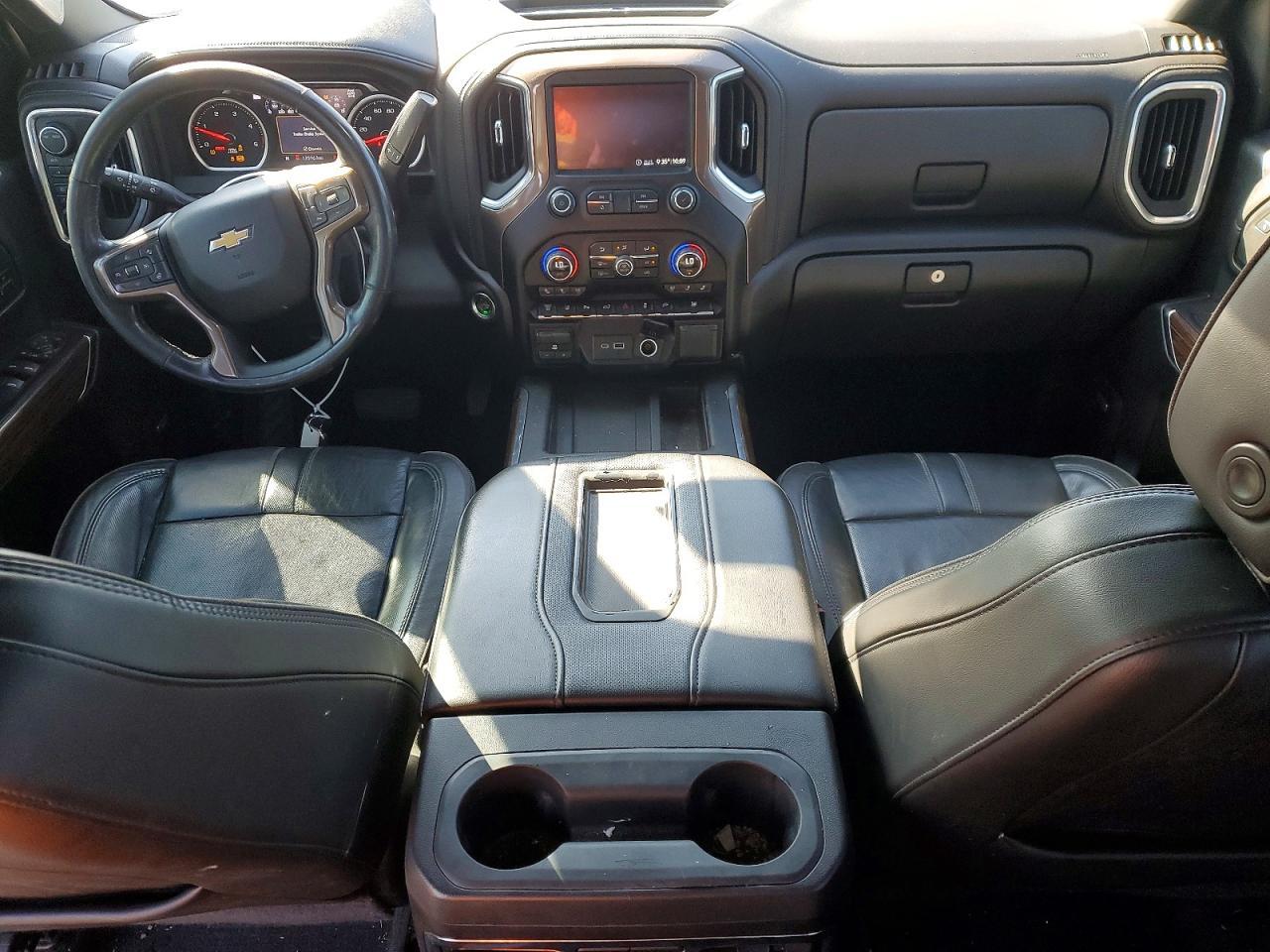2020 Chev Silverado K3500 High Country