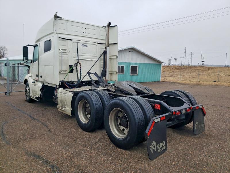 2019 Volv O VNL Semi Truck