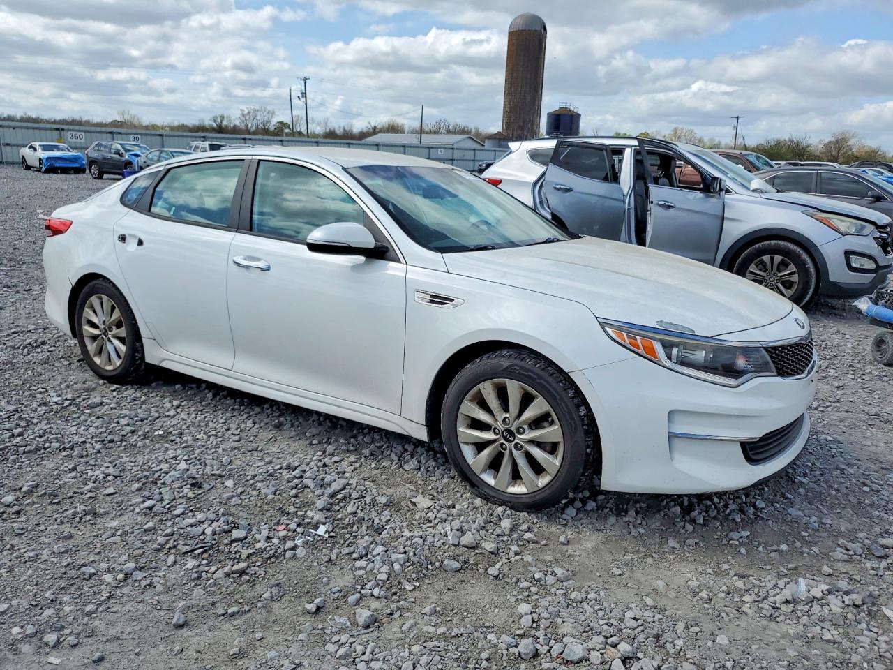 2016 KIA Optima lx