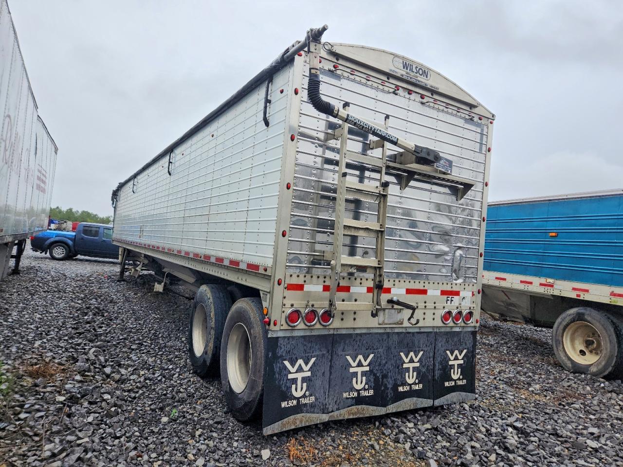 2016 Wilson DWH-550 Grain Trailer