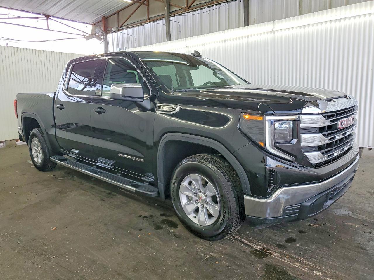 2026 GMC Sierra C1500 SLE