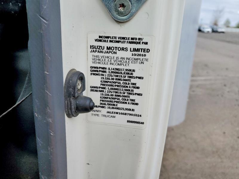 2011 Isuzu NQR BOX Truck