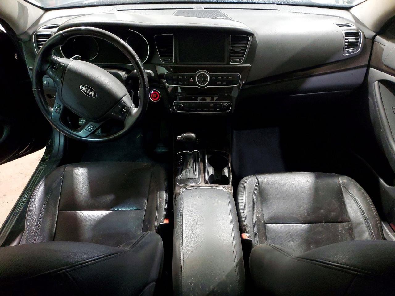 2015 KIA Cadenza Premium